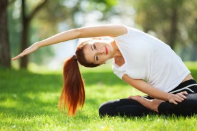 国足比赛战术执行效率提升研究，国足阵容战术