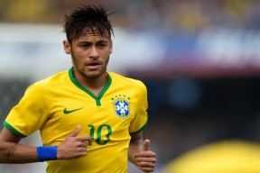 球队历史赛季对比数据，过往赛季球员