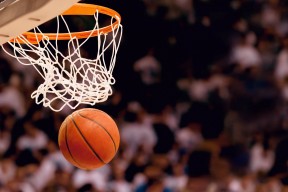 英超巅峰对决：激烈争夺，一触即发！，英超顶级联赛