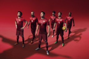 霍特·巴雷特：在关键比赛中屡次助攻，成为全黑队的胜利保障，霍巴特市