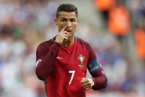 格鲁吉亚女篮在欧洲锦标赛中表现亮眼，迈向国际一线舞台，格鲁吉亚女子联赛