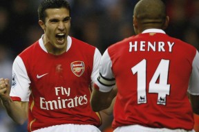 篮球让中国精神更加闪亮，中国篮球精神是什么