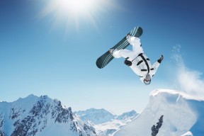 CBA联赛商业化动作受到市场关注，cba联赛商业化动作受到市场关注吗